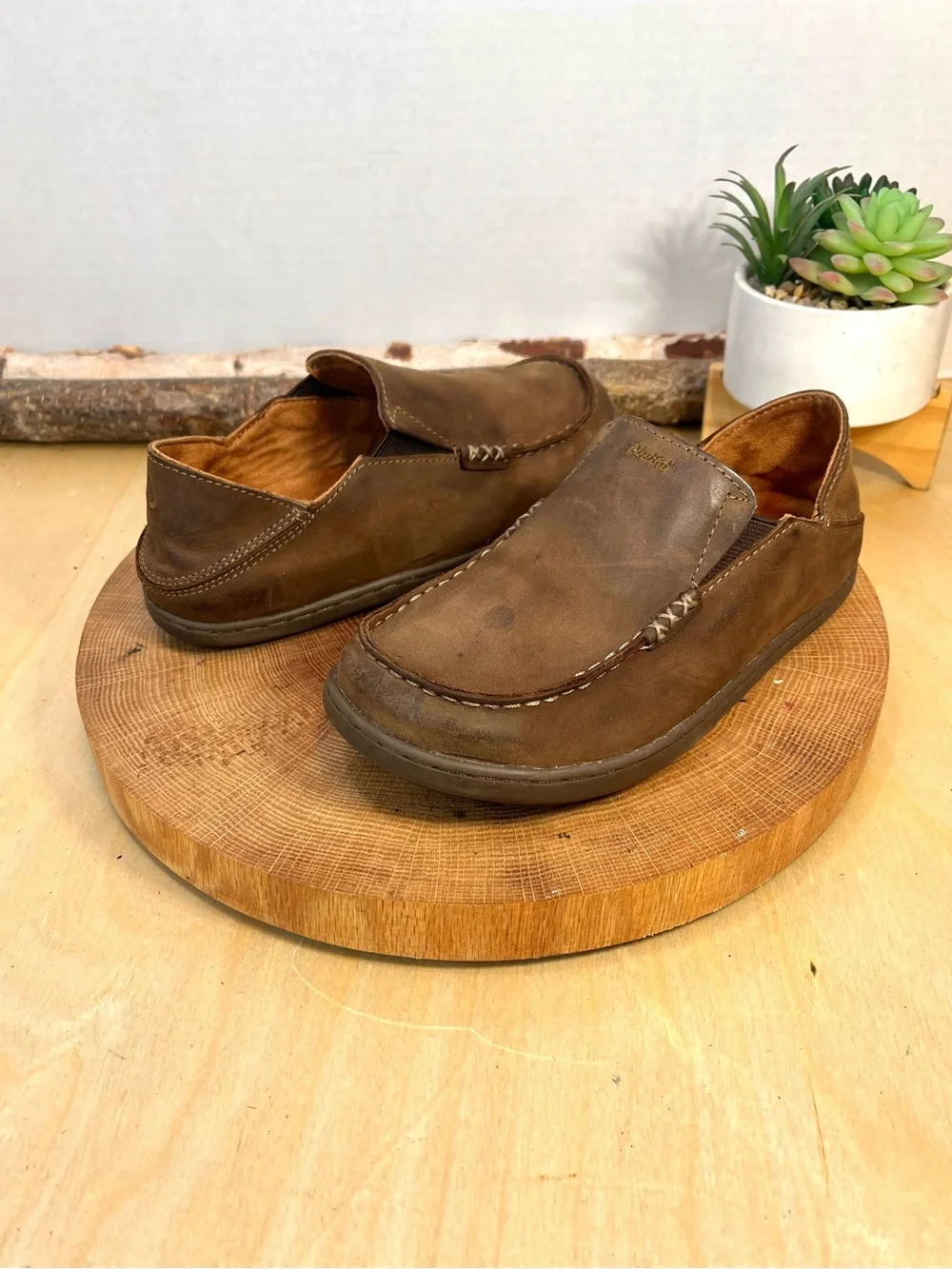 OluKai Moloa Kids Slip-On Shoes Brown Leather Size 2 Moccasins